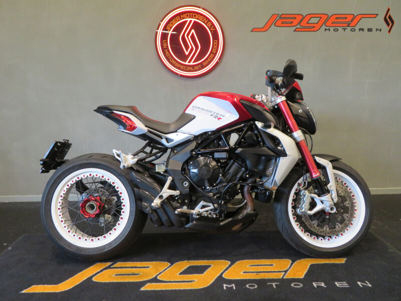 MV AGUSTA BRUTALE 800 DRAGSTER RR CARBON