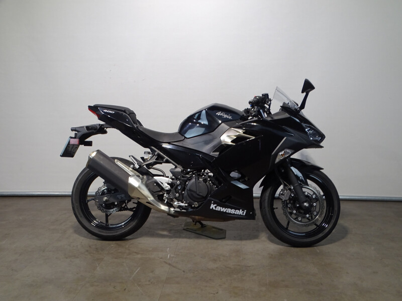 Kawasaki NINJA 400