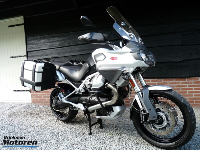 Zeer nette Moto Guzzi Stelvio ABS