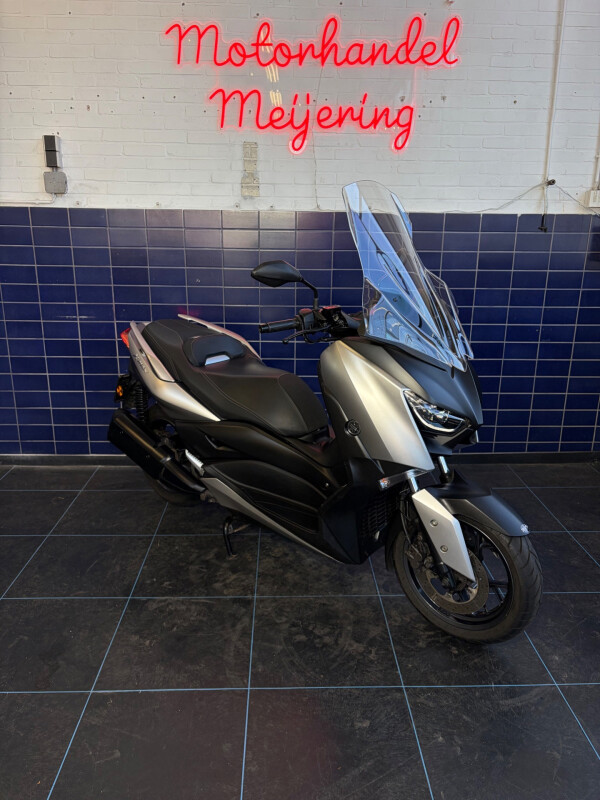 Yamaha Scooter XMAX 300 ABS