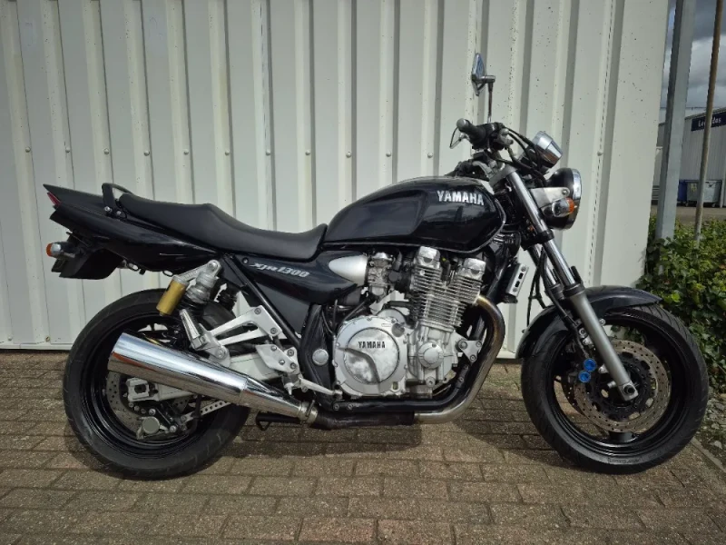 Yamaha XJR1300, dikke naked bike
