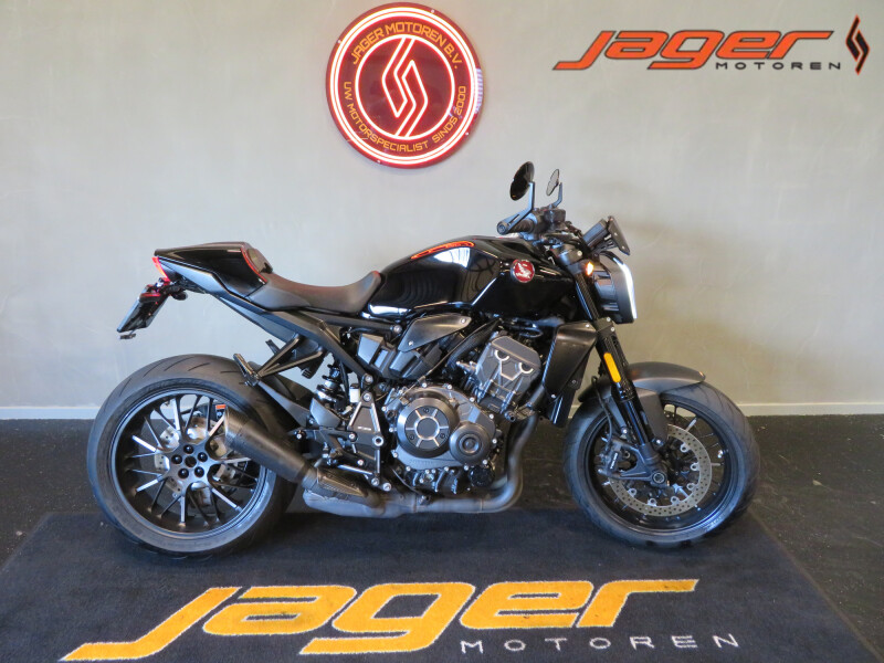 HONDA CB 1000 R CB1000RA BLACK EDITION!