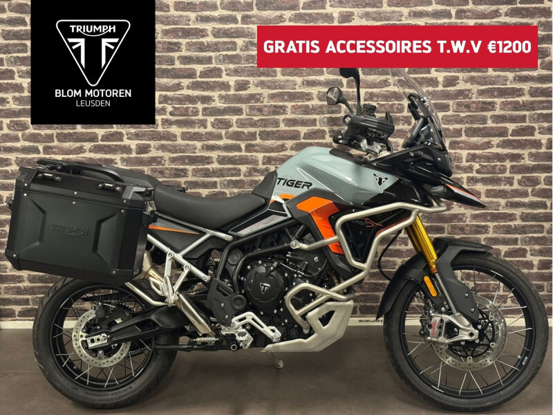 Triumph TIGER 900 DESERT EDITION