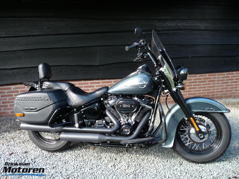 114 FLHCS Softail Heritage Classic Milwaukee Eight