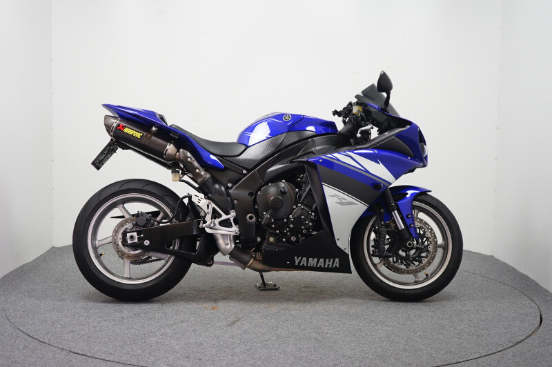 Yamaha YZF-R1