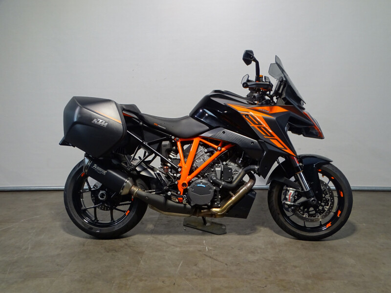 KTM 1290 SUPER DUKE GT