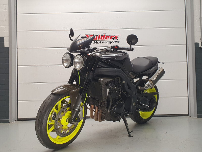 Triumph SPEED TRIPLE 1050