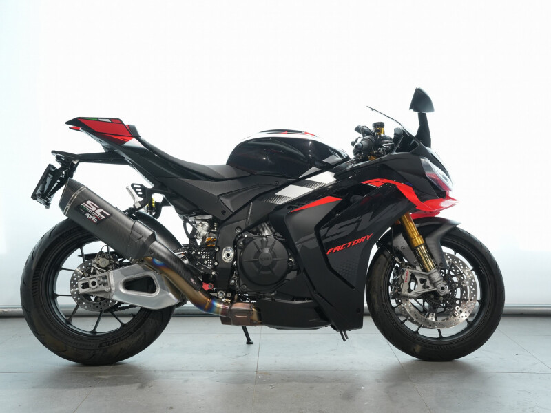 Aprilia RSV 4 1100 FACTORY