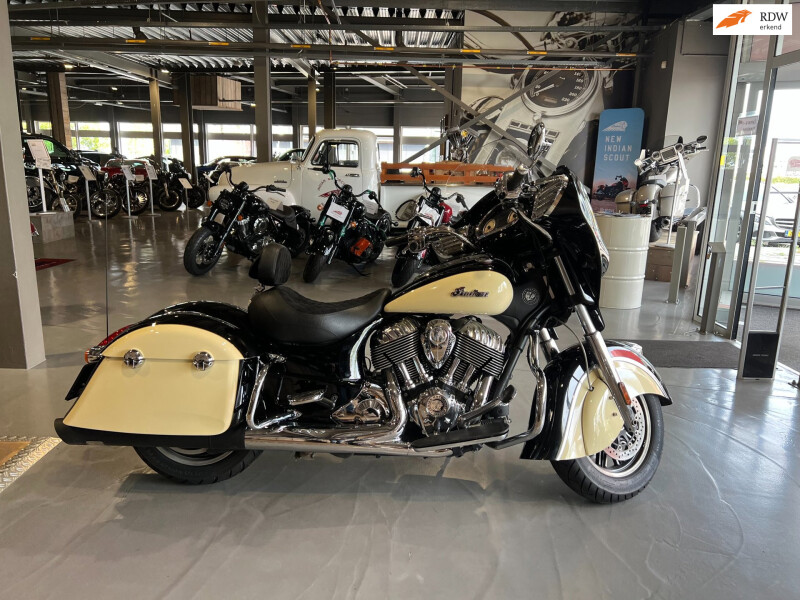 Indian Tour 111 Chieftain