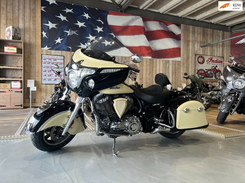 Indian Tour 111 Chieftain