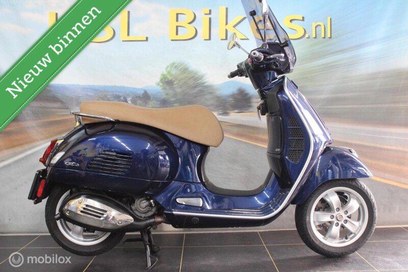 Vespa GTS 300