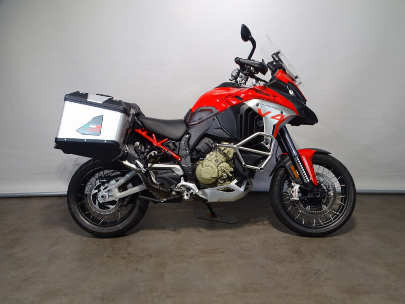 Ducati MULTISTRADA V4 RALLY TRAVEL &amp; RADAR