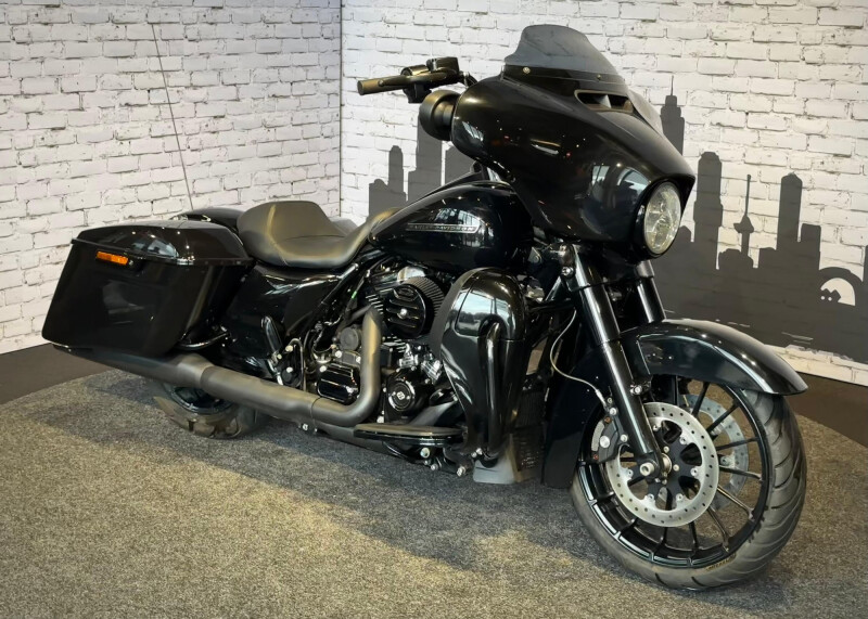 Harley-Davidson FLHXS STREET GLIDE SPECIAL