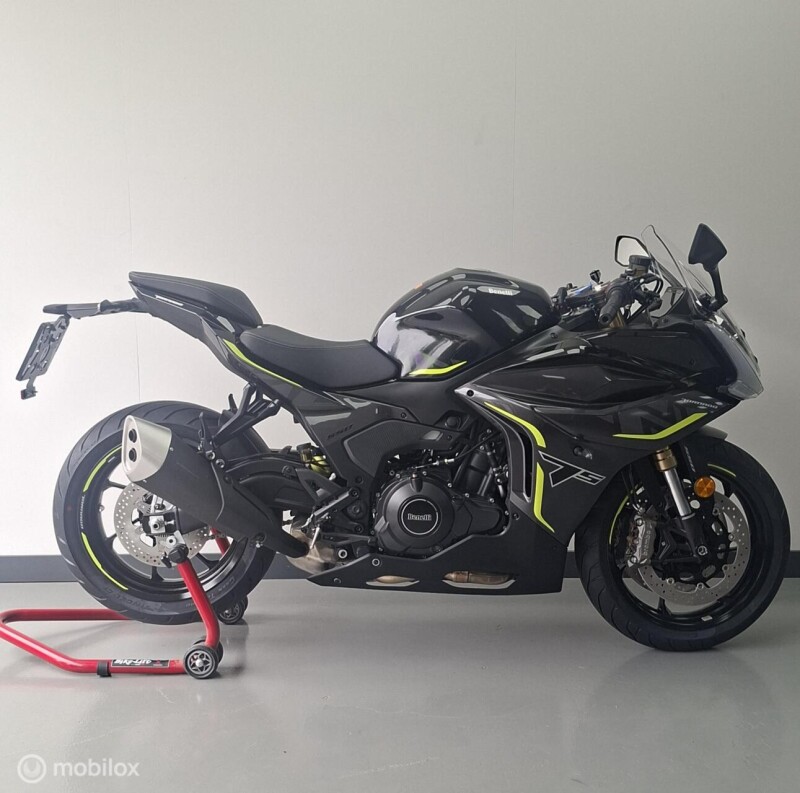 Benelli T550 DEMO VERKOOP!