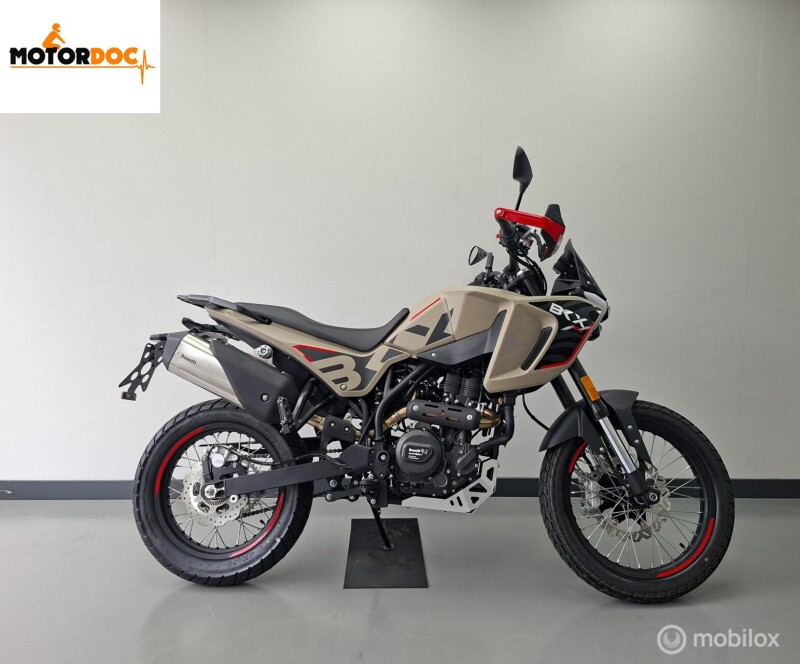 Benelli BKX 300 Trail