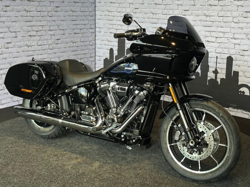 Harley-Davidson SOFTAIL FXLRST LOW RIDER ST