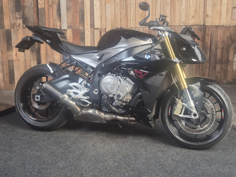 BMW S1000R