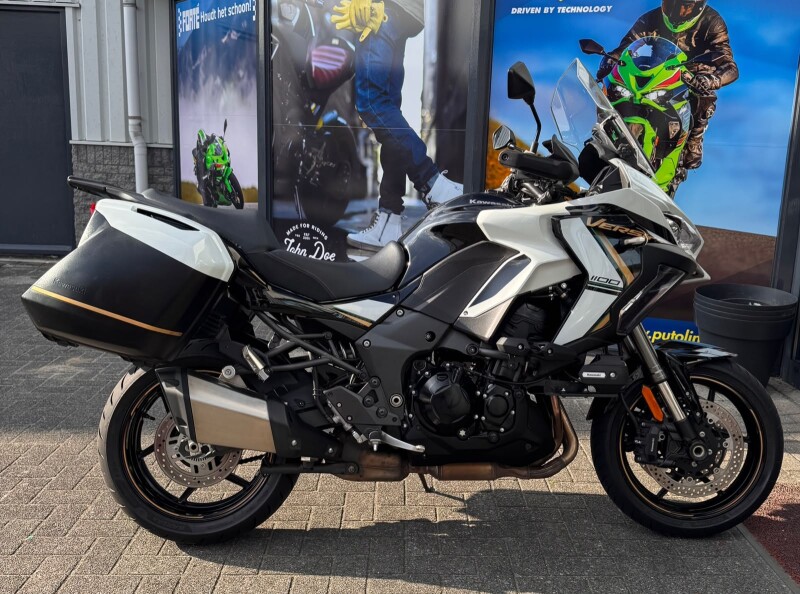 Kawasaki VERSYS 1100 SE TOURER+