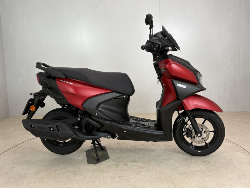 Yamaha RayZR