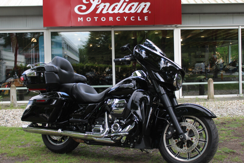 Harley-Davidson Ultra Classic  FLHTC-U Ultra Glide