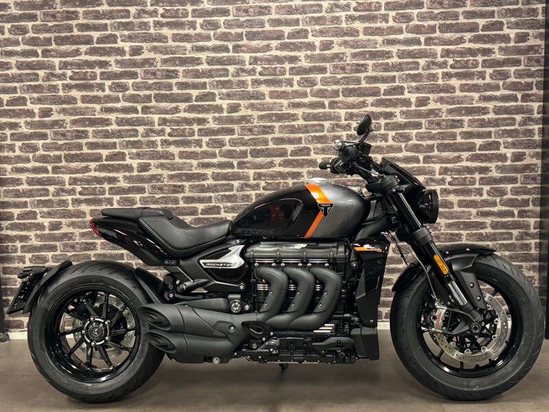 Triumph ROCKET STORM R