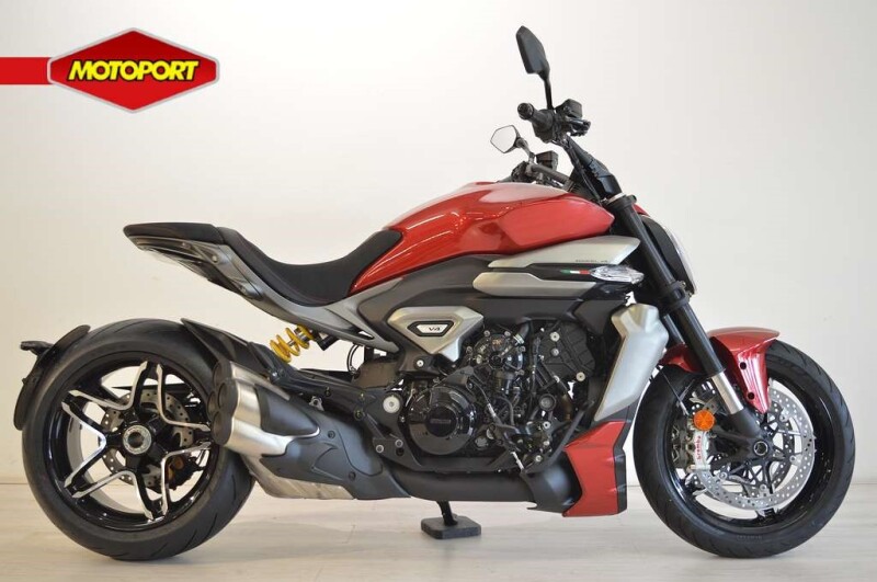 Ducati XDIAVEL V4