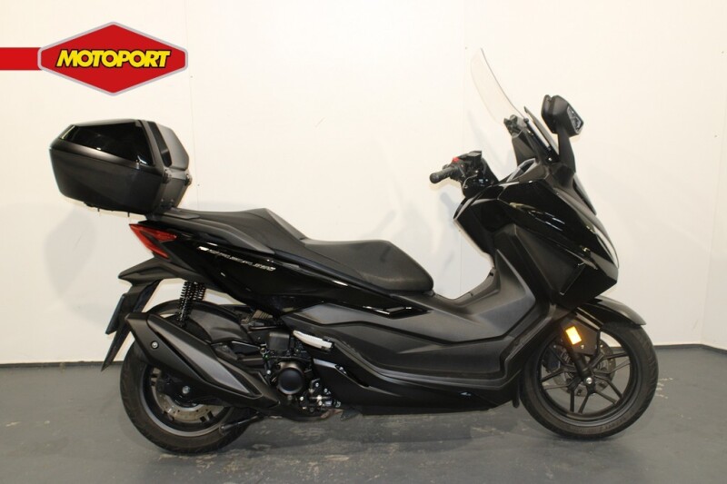 Honda NSS 350 Forza