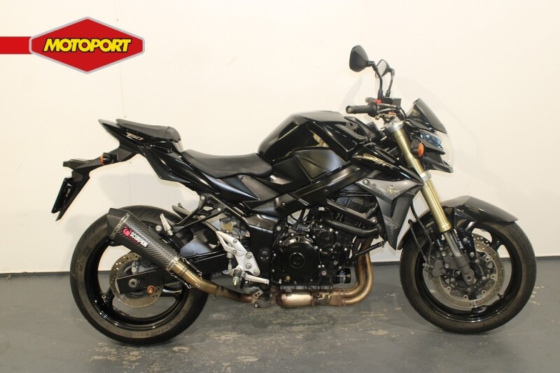 Suzuki GSR 750