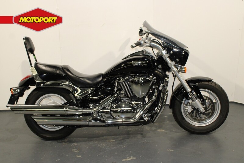 Suzuki M 800  Intruder