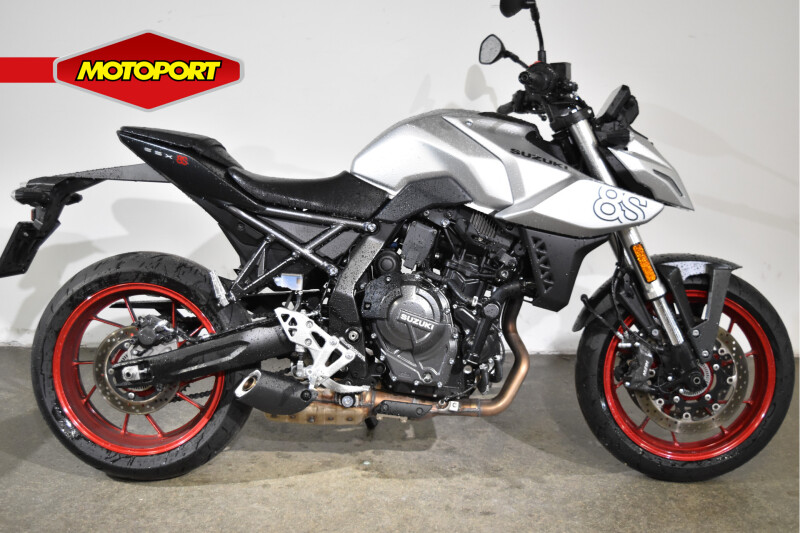 Suzuki GSX-8S