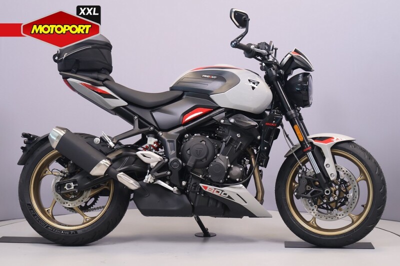 Triumph TRIDENT 800