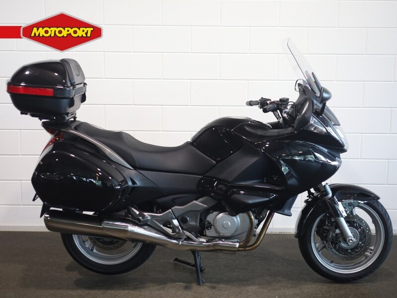 Honda NT 700  V DEAUVILLE
