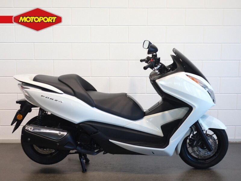 Honda NSS 300 FORZA