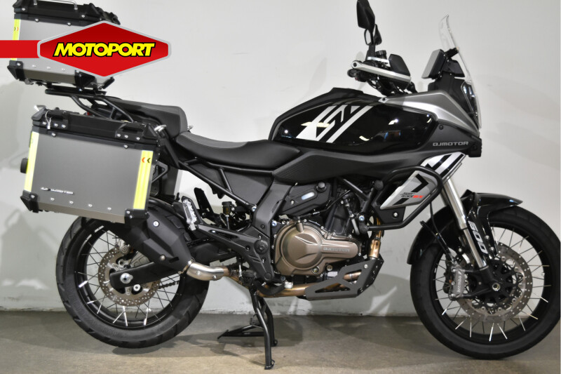 QJMOTOR SRT 600 SX Touring