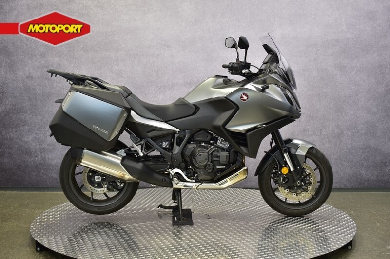 Honda NT 1100 DCT
