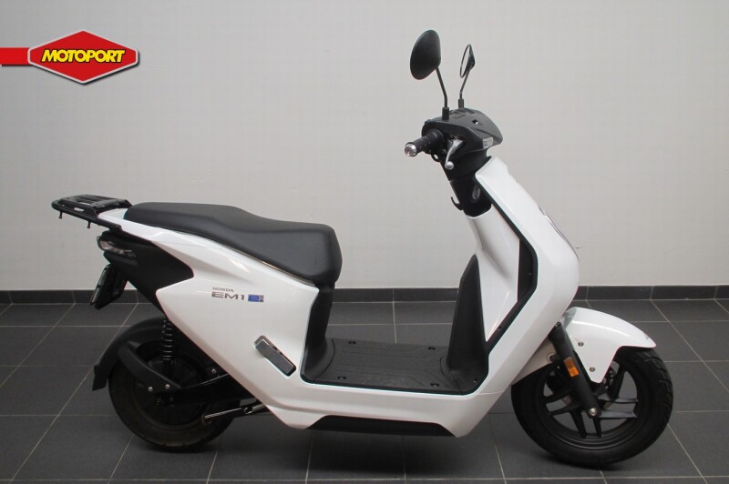 Honda EM1 E: