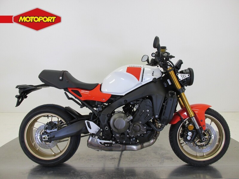 Yamaha XSR900