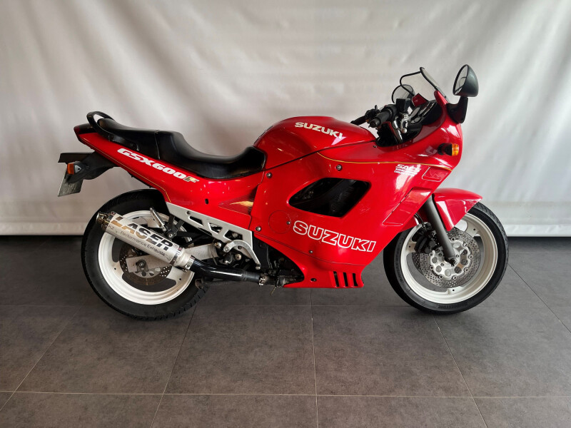 Suzuki GSX 600 F