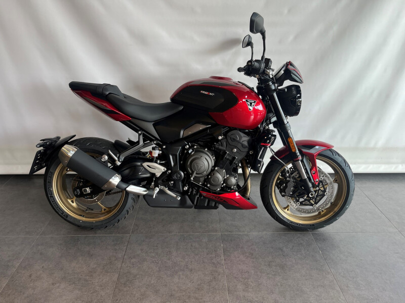 Triumph TRIDENT 800