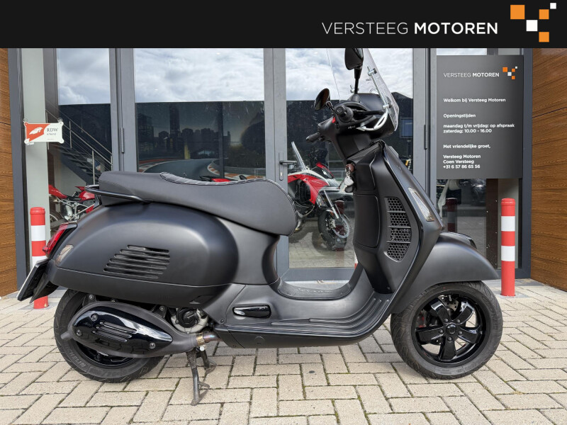 Vespa GTS 300 SuperTech HPE Notte # Full black