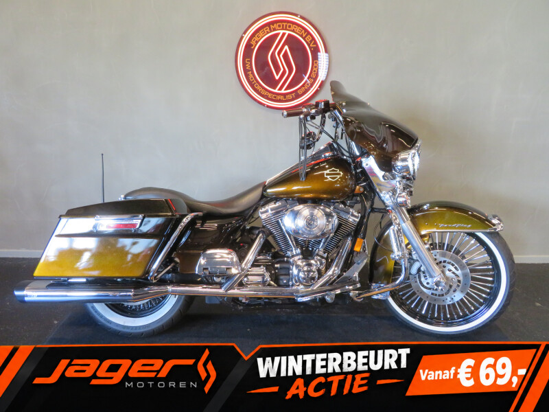 HARLEY DAVIDSON FLHRSI ROAD KING BATWING TOPPER!