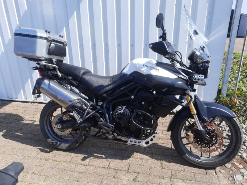 Triumph Tiger 800 uit 2012, full options adventure