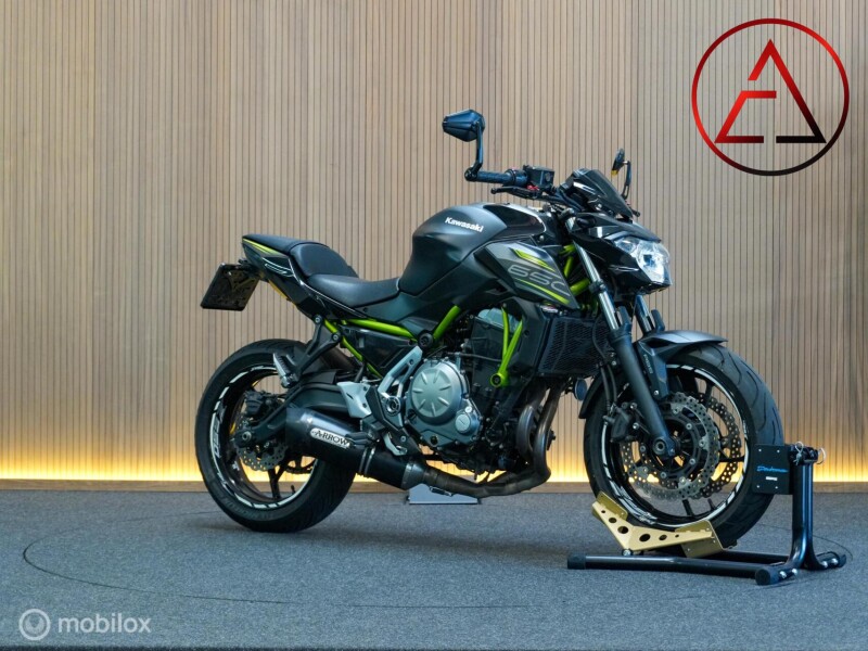 Kawasaki Z650 2018 | Vol. Arrow + Nw. remmen | 22.700 km