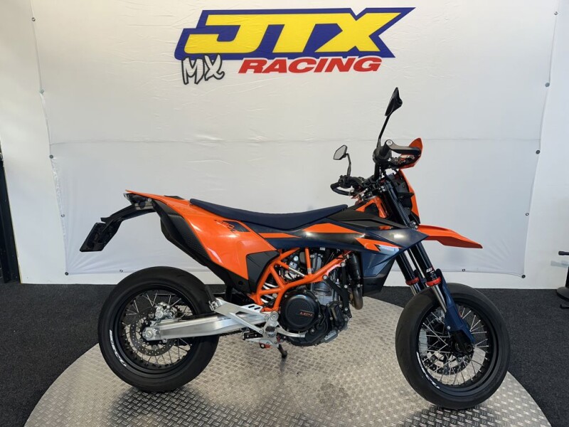 KTM 690 SMC R demo