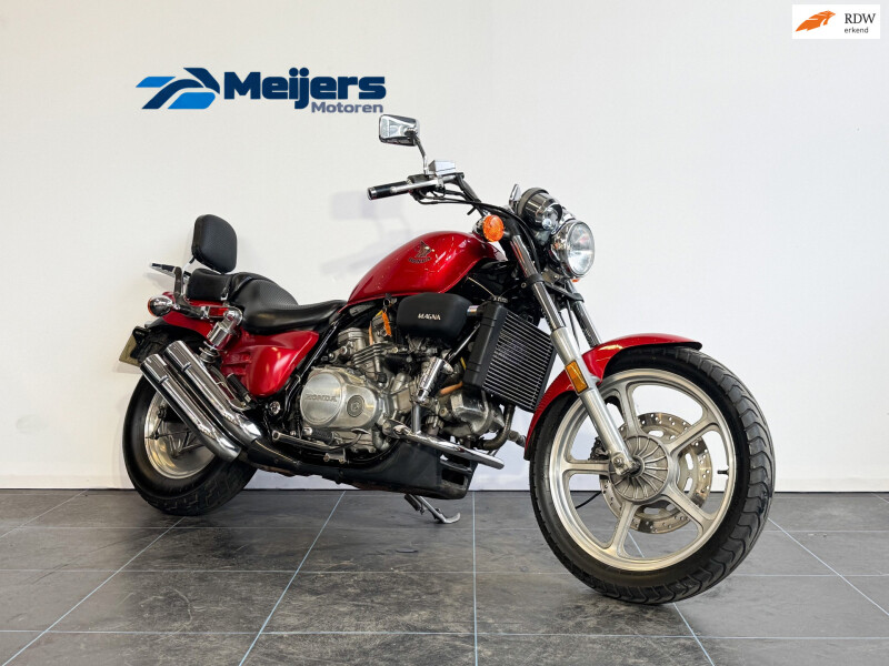 Honda Chopper VF 700C Magna