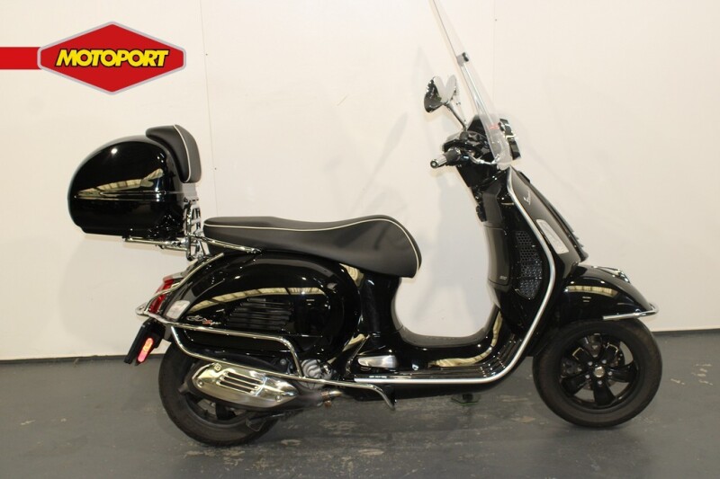 Vespa GTS 300
