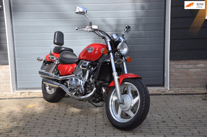 Honda VF 750C Magna Nette motor, weinig kilometers