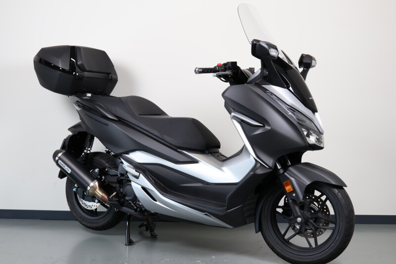 Honda NSS300A Forza