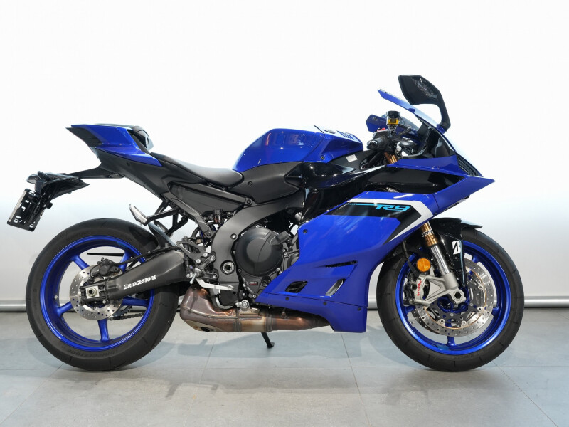 Yamaha YZF R9