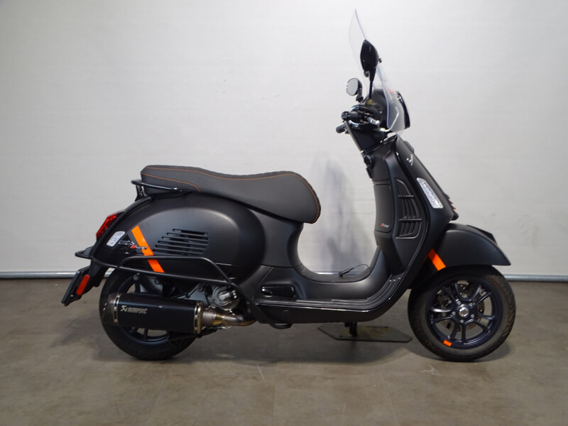 Vespa GTS 300 SUPER SPORT